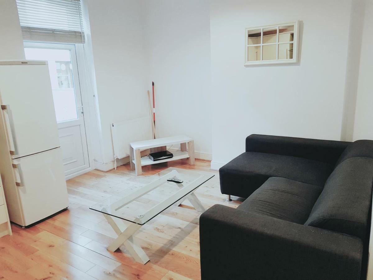 Highbury & Islington Hub Apartment ลอนดอน ภายนอก รูปภาพ