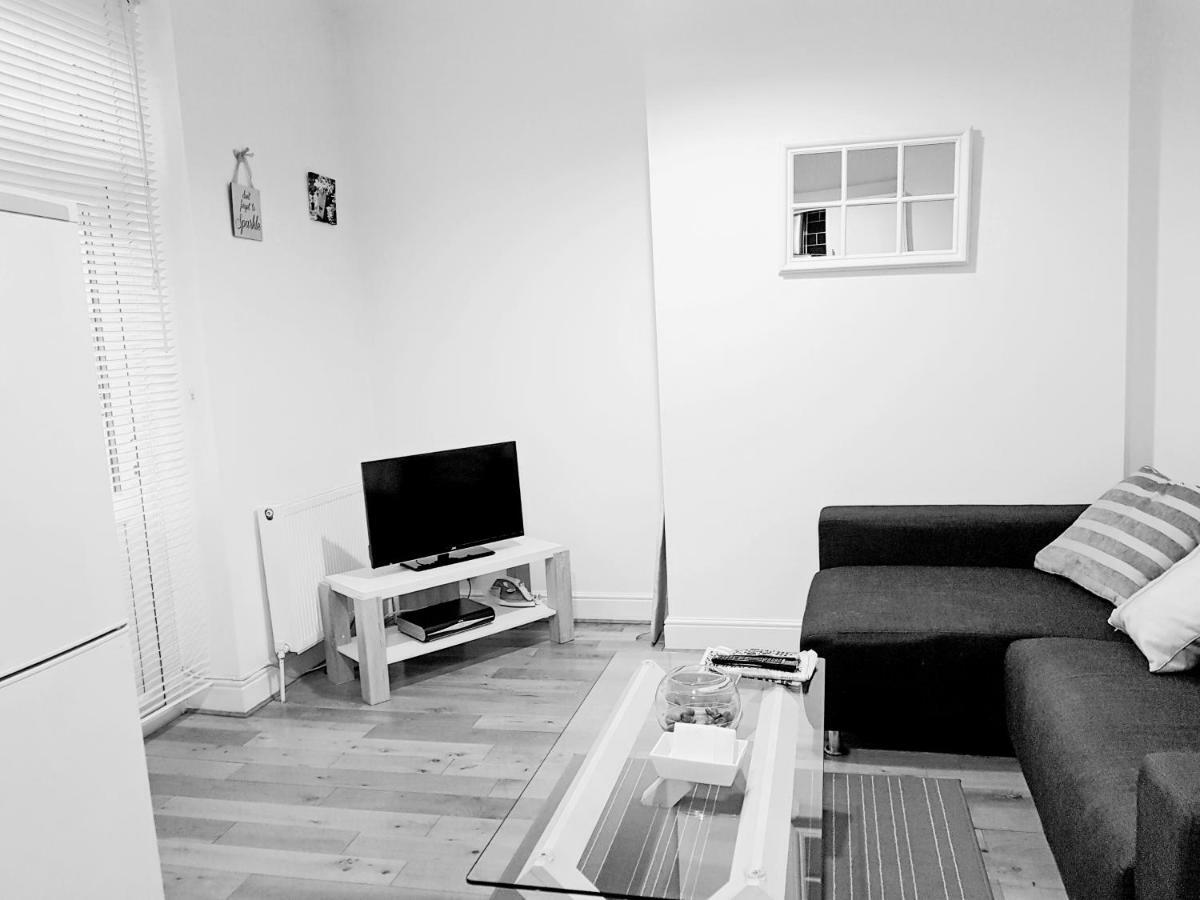 Highbury & Islington Hub Apartment ลอนดอน ภายนอก รูปภาพ